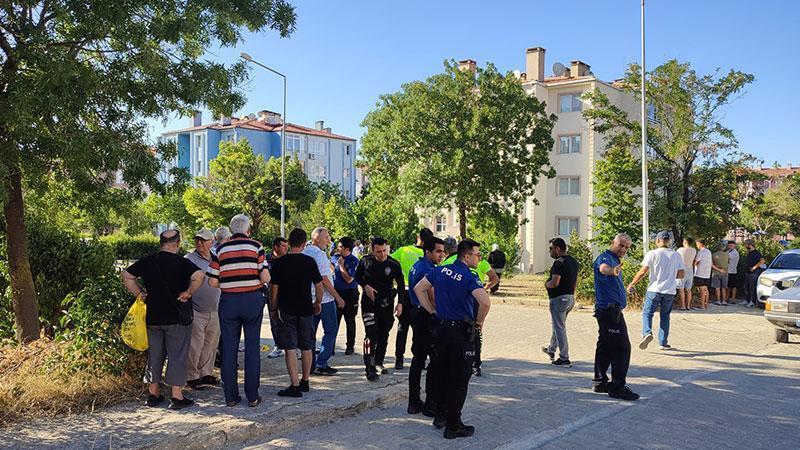 Tartışma faciaya dönüştü: Emekli polis komşularını vurdu
