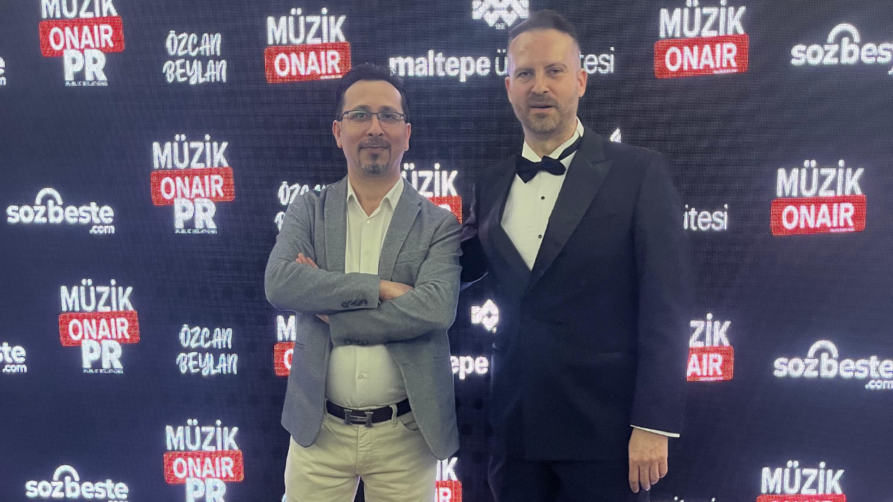 İSMAİL SARI (İSOO) YAPAY ZEKÂYLA MÜZİĞE YENİ BİR YORUM KATIYOR