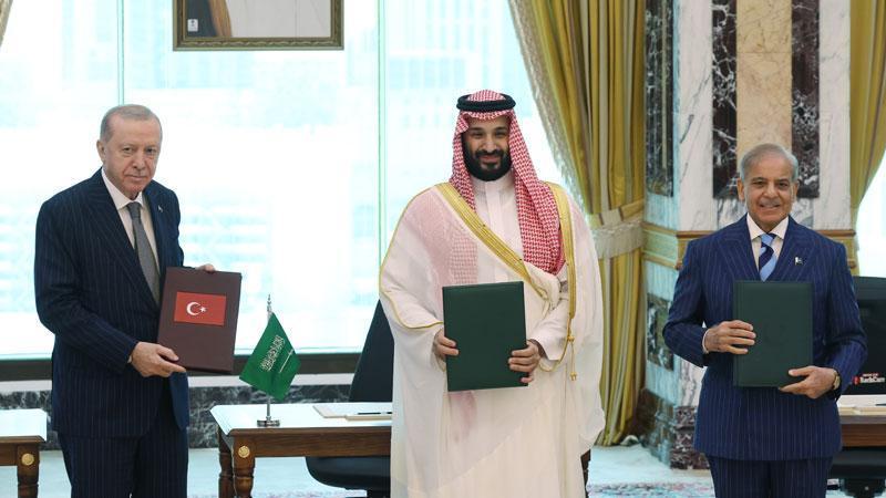 Pakistan Başbakanı Şerif’ten “Mekke Ortak Savunma Anlaşması” Mesajı