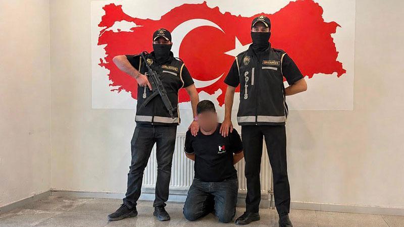 Aranan suç örgütü şüphelisi Bakü’de yakalanarak Türkiye’ye getirildi
