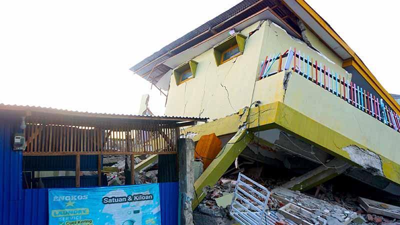 Endonezya’da Deprem Felaketi: Can Kaybı 83’e Yükseldi