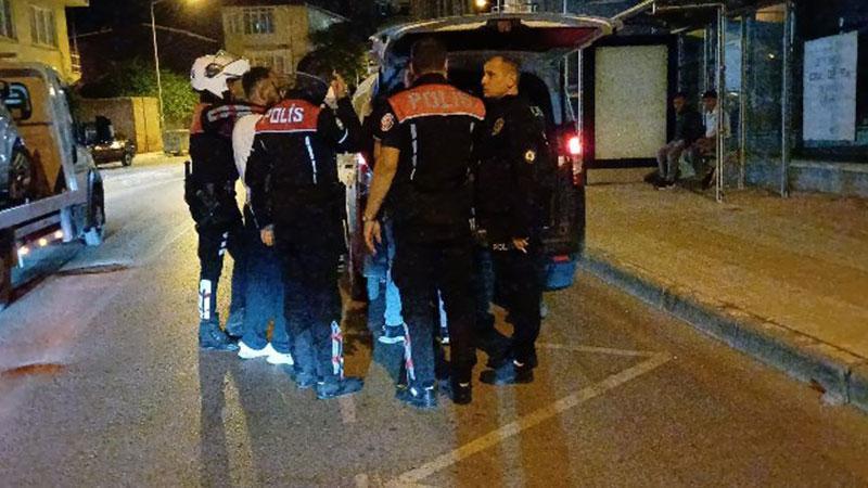 Ehliyetsiz sürücünün aracından 680 uyuşturucu hap çıktı