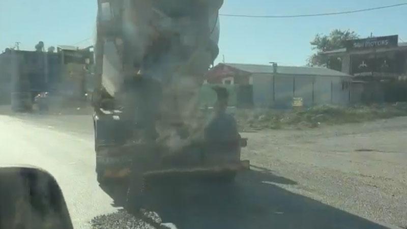Samandağ’da Yola Beton Döken Mikser Kamerada: Sahibine 191 Bin 867 TL Ceza