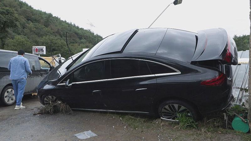 Ayazağa’da sel dehşeti: “Aracım 1 kilometre sürüklendi”