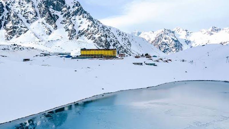 Portillo Kayak Merkezi yakınlarında çığ: Arama kurtarma çalışmaları sürüyor